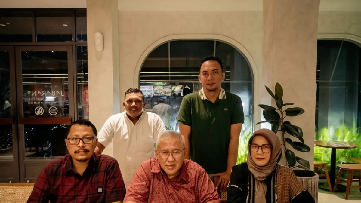 Pertemuan antara Yayasan Pikiran Rakyat dan SPS Aceh di Restoran Jabarano, Jalan Lengkong Besar, Kota Bandung, Kamis (30/4/2026) malam.