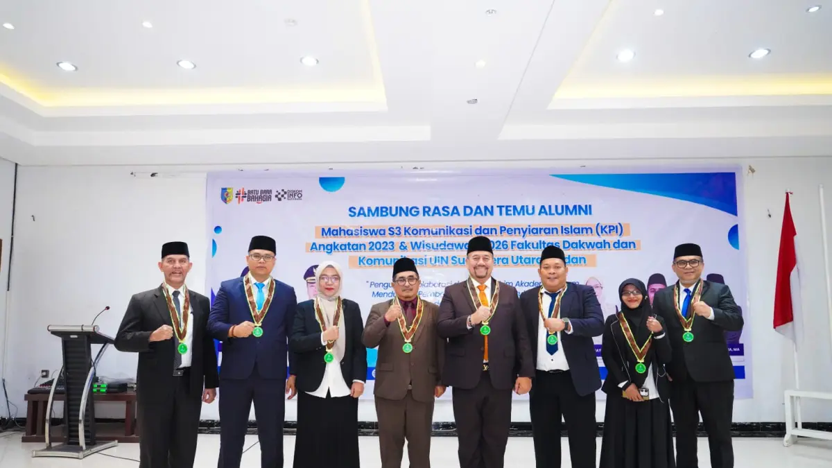 Bupati Batu Bara H. Baharuddin Siagian, S.H., M.Si saat hadiri  acara Sambung Rasa dan Temu Alumni Mahasiswa S3 Komunikasi dan Penyiaran Islam (KPI) Angkatan 2023 dan Wisudawan 2026 Fakultas Dakwah dan Komunikasi UIN Sumatera Utara (UINSU), di aula  Hotel Singapore Land, Kecamatan Sei Balai, Senin (4/5/2026). (Komimfo Batubara/Sumut Pos)