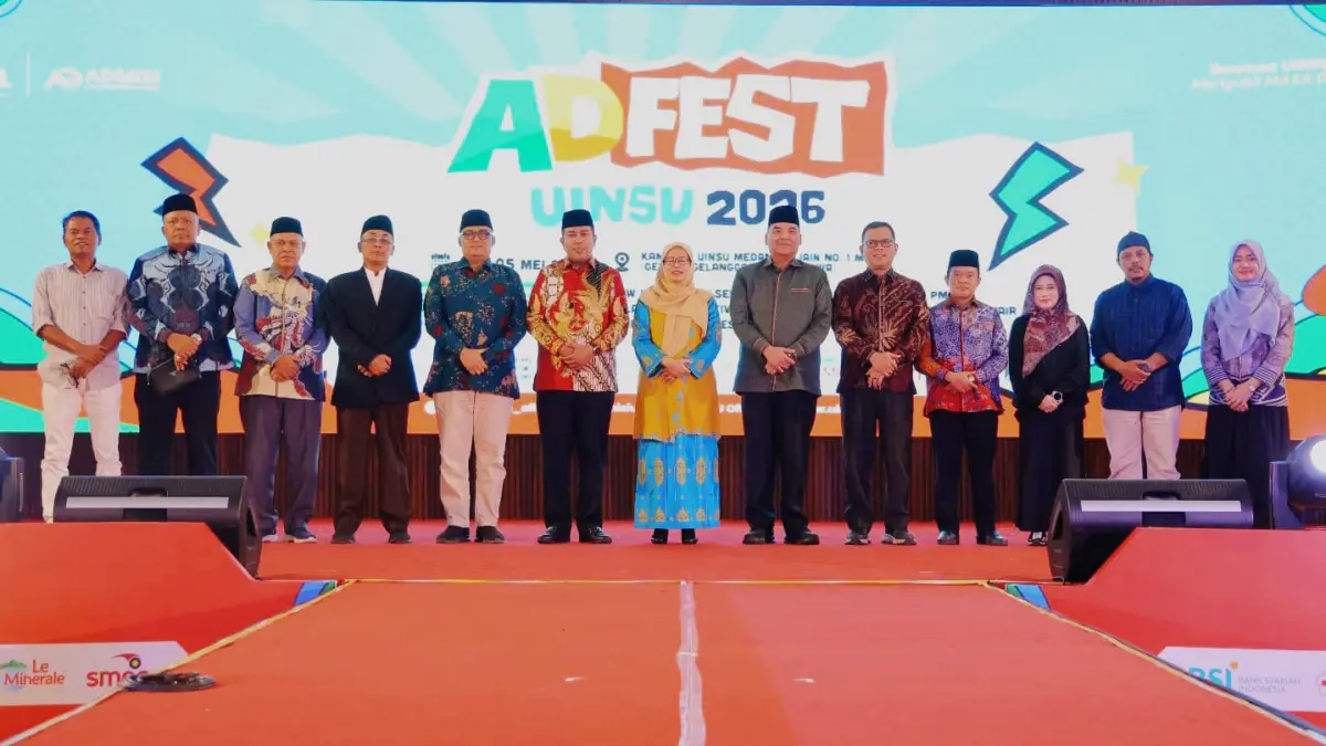 ADFEST 2026: Prof. Dr. Hj. Nurhayati, M.Ag (tengah) membuka Adfest UIN Sumatera Utara. (Istimewa/Sumut Pos)