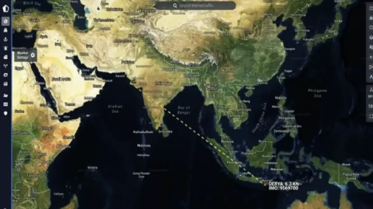 Kapal tanker minyak Iran kedua, Derya, berhasil menembus blokade Angkatan Laut AS di Selat Hormuz. (Dok: X @TankerTrackers)