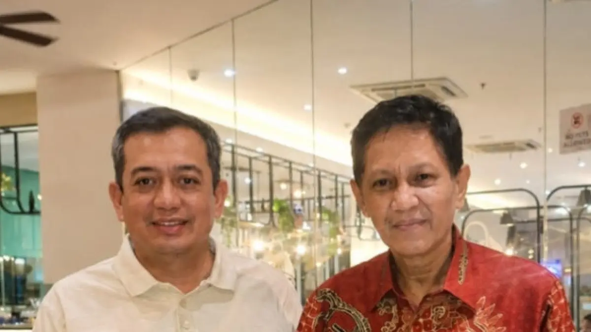  Sultan Serdang Tengku Ameck, Kapolresta Deliserdang Kombes Pol Hendria Lesmana saat berfoto bersama.(Istimewa/Sumut Pos)