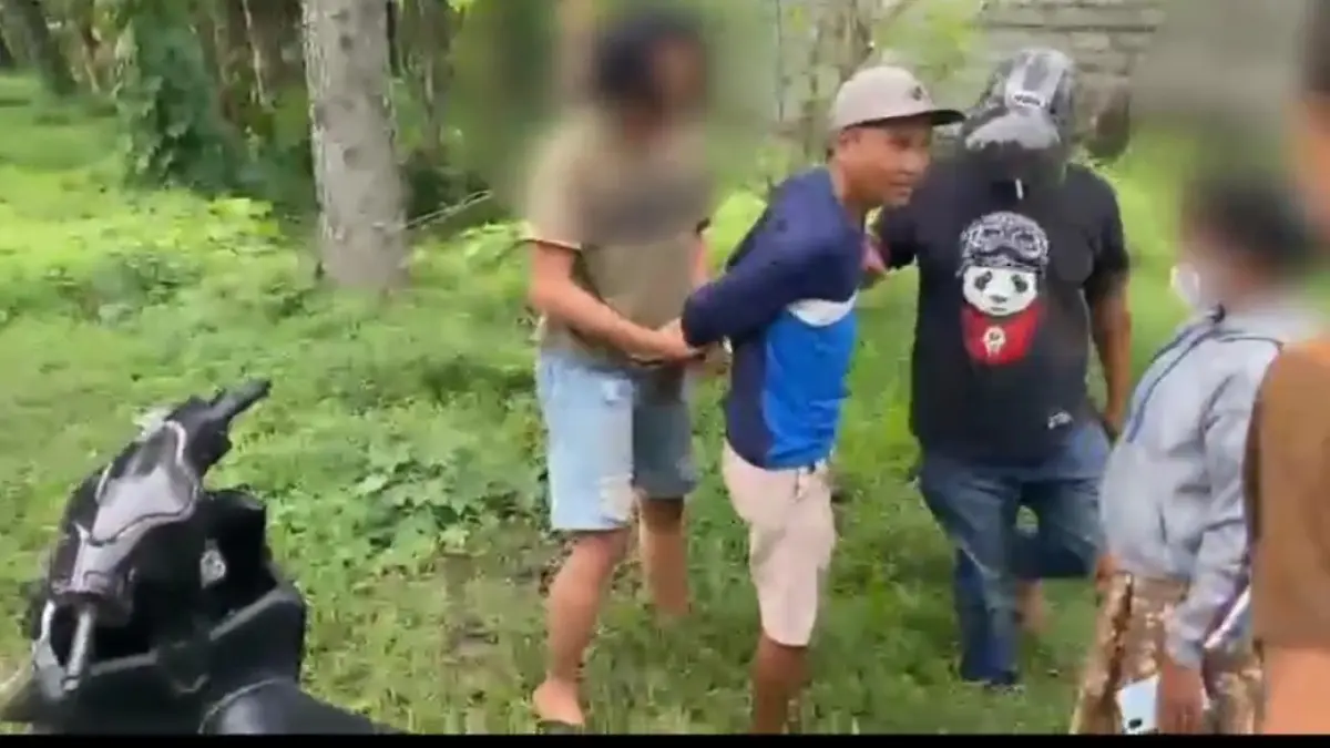 Pelaku Muhammad Amin ketika di tangkap di kelurahan lubuk baru, kecamatan padang Hulu pada Rabu (06/05/2026), (Azan Purba/ Sumut Pos)