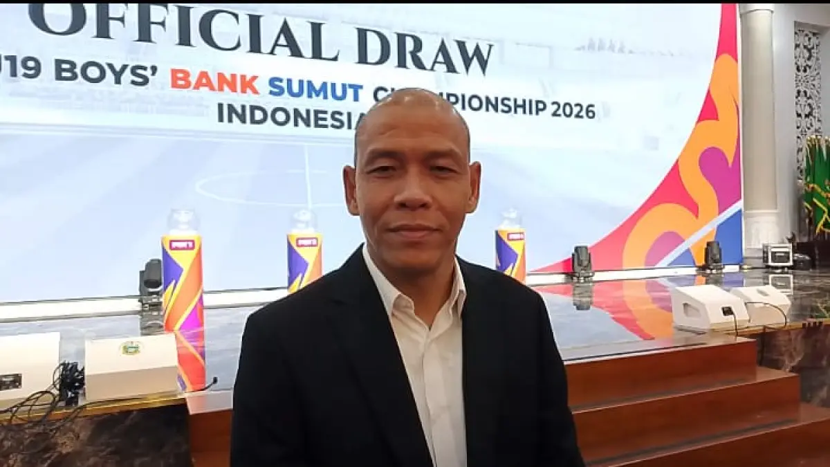 Pelatih Kepala Timnas Indonesia U-19, Nova Arianto (Dok: Ihsan Syahreza/Sumut Pos)