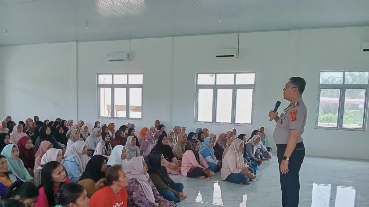 Dukung Program Pemerintah, Kapolres Padang Lawas sosialisasikan rekrutmen relawan SPPG Polsek Sosa. (Mitra SsHarahap/Sumut Pos)