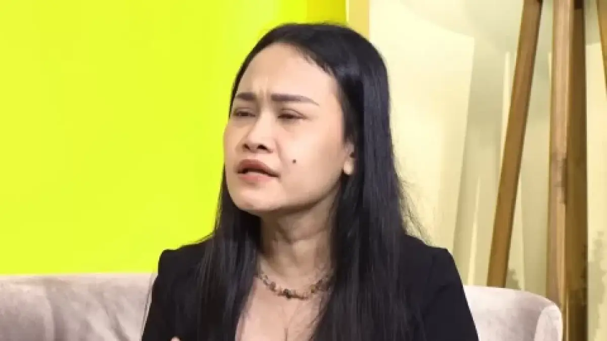 Karen Hertatum, isteri Dede Sunandar. (Youtube Dilan Janiyar)