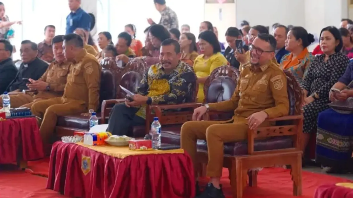 PERAYAAN: Bupati Labusel Fery Sahputra Simatupang S.H saat hadiri perayaan paskah dan pelantikan PGI D. (Khairuddin/Sumut Pos)