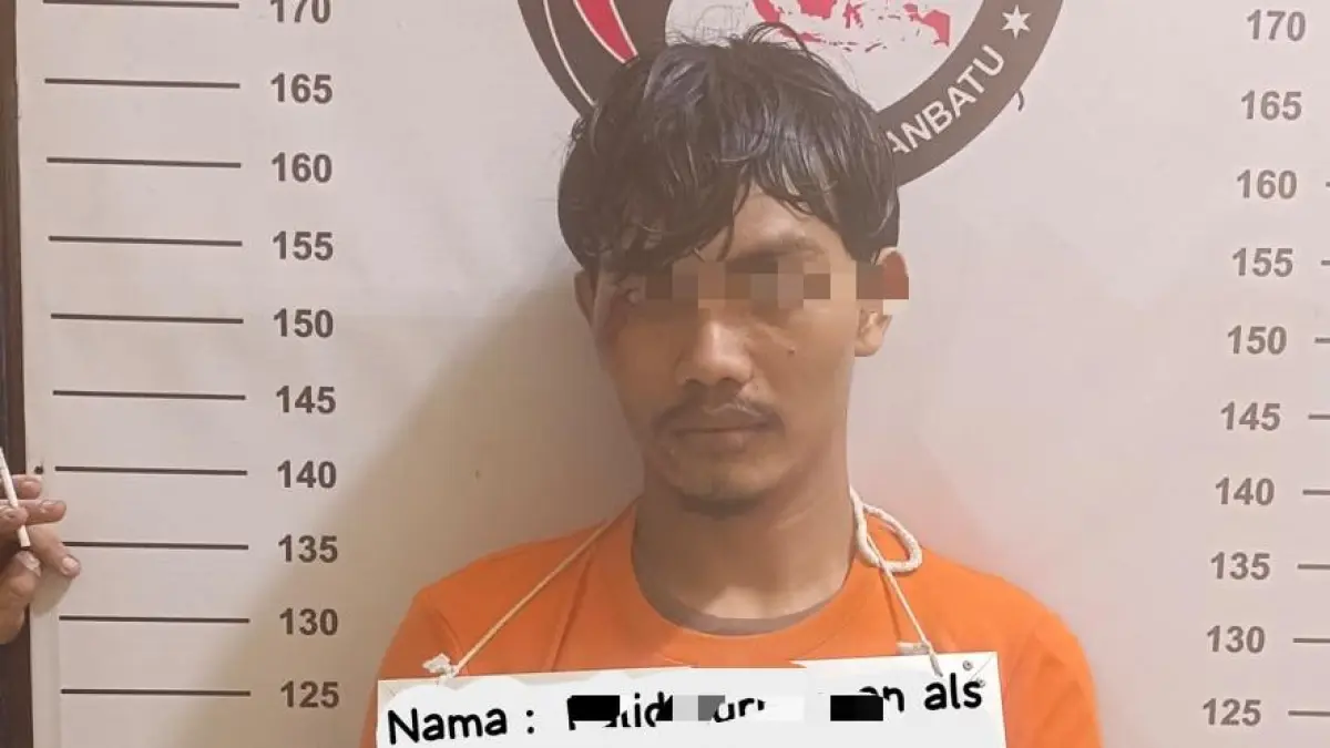 Tersangka Wawan ditangkap polisi di Desa Pare-Pare, Kecamatan Marbau atas dugaan peredaran sabu. (Fajar/Sumut Pos)