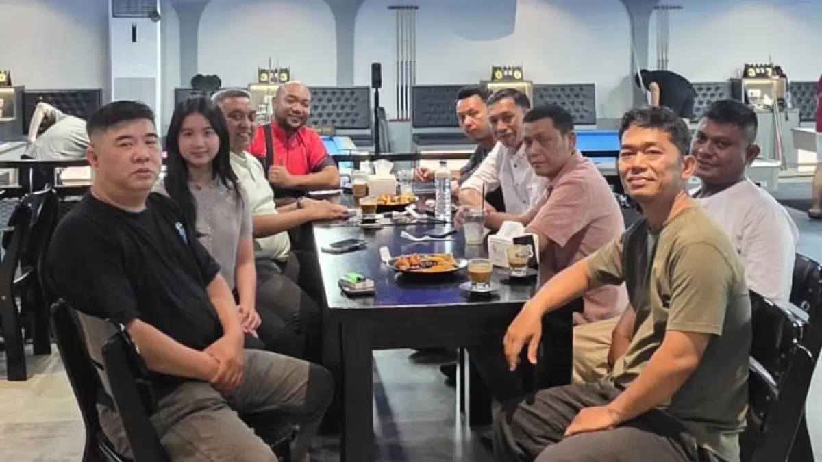 RAPAT: Panitia Kejuaraan Biliar Ladies Pool League Sumut Seri II menggelar rapat persuaian di Zigma Biliard, Jalan Putri Hijau Dalam No.15, Medan, Selasa (19/5/2026). (Dok: Panitia)
