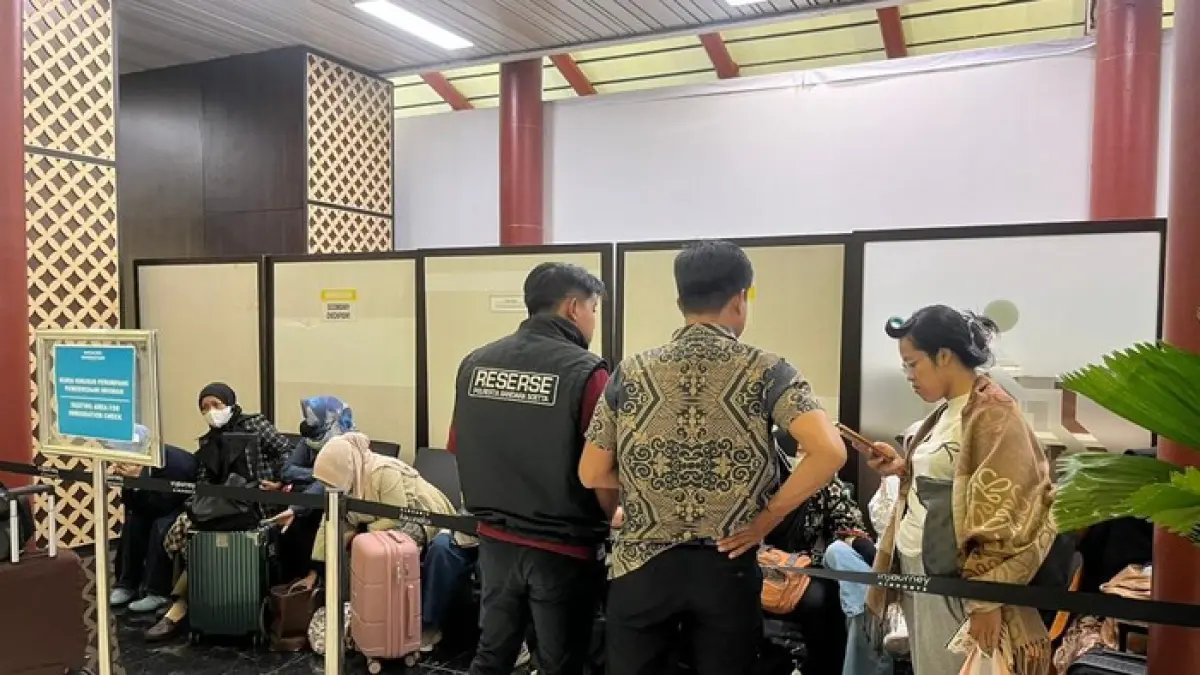 Satgas Haji saat menggagalkan keberangkatan jamaah haji ilegal. (Dok: Satgas Haji)