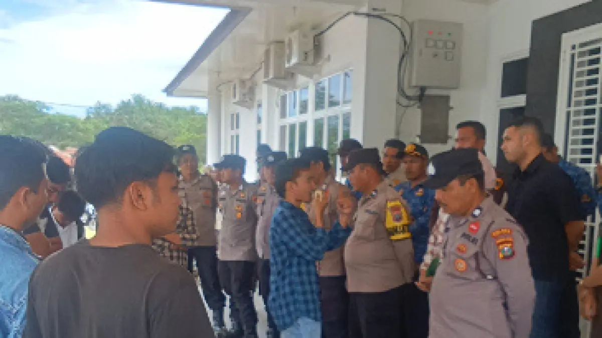 Mahasiswa Pemberantas Korupsi (PB PMPK) mendesak aparat penegak hukum segera turun tangan memeriksa jajaran manajemen RSUD Gunung Tua . (Mitra Harahap/Sumut Pos)