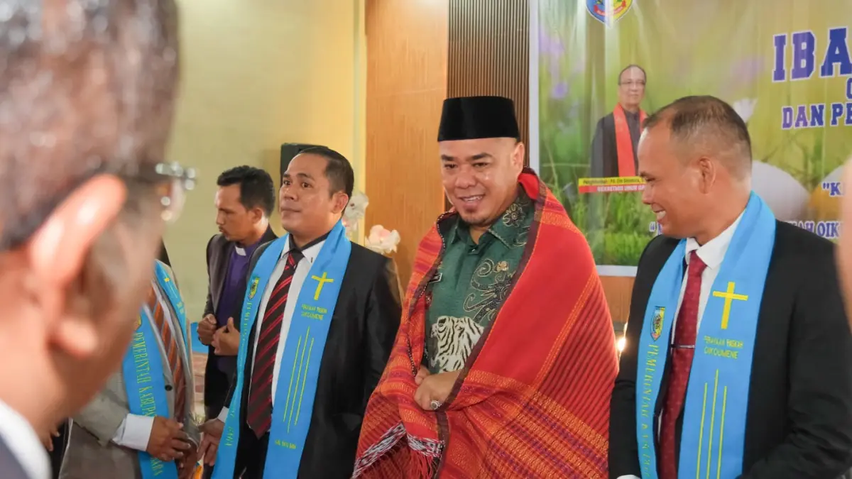 Wakil  Bupati Batu Bara Syafrizal, S.E., M.AP., hadiri Ibadah Perayaan Paskah Oikumene Kabupaten Batu Bara Tahun 2026 yang digelar di Gedung Sopo Toba, Kecamatan Air Putih, Rabu (20/5/2026). (Foto Kominfo Batubara)