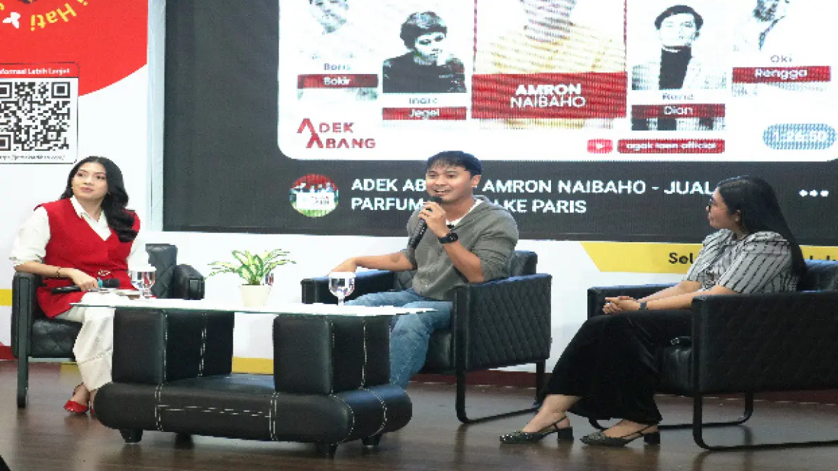J&T Connect Preneur Goes to Campus kini menyapa mahasiswa di Kota Medan yang digelar  di Universitas Sumatera Utara pada Kamis (21/05). Sesi Talk Show ini menghadirkan Rizky Arief, CEO HMNS Perfume, serta Renny Katrina Manurung, Founder Dame Ulos, sebagai pembicara. Dengan mengangkat tema “Hustle Culture: Menembus Pasar Nasional dengan Strategi dan Operasional Tangguh”, (Dok: J&T/Sumut Pos)