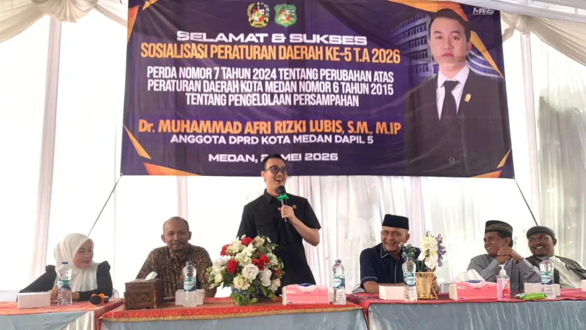 SOSIALISASI: Anggota DPRD Kota Medan dari Fraksi Partai NasDem, Dr M. Afri Rizki Lubis SM M.IP menggelar Sosialisasi Peraturan Daerah (Perda) Kota Medan Nomor 7 Tahun 2024 tentang Perubahan atas Perda Nomor 6 Tahun 2015 di Jalan Cokelat, Kelurahan Mangga, Kecamatan Medan Tuntungan, Minggu (24/5/2026) siang. (Dok Pribadi)