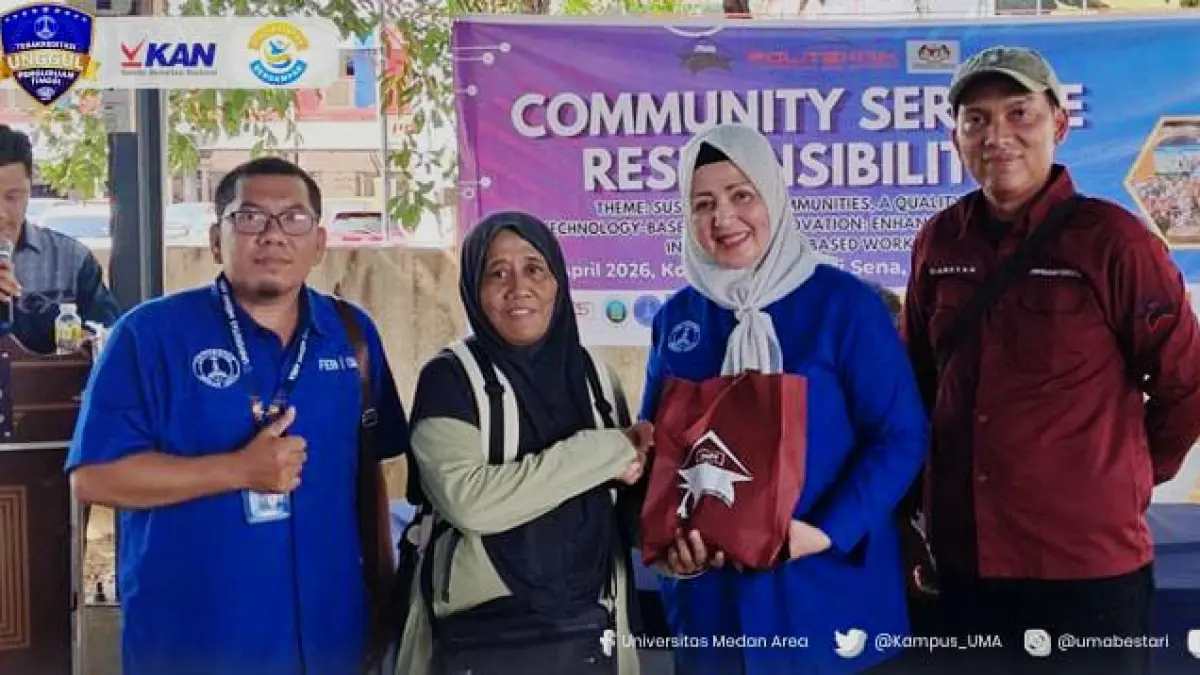UMA: Kegiatan community service responsibility FEB UMA di Perlis, Malaysia. (Dok UMA/Sumut Pos)