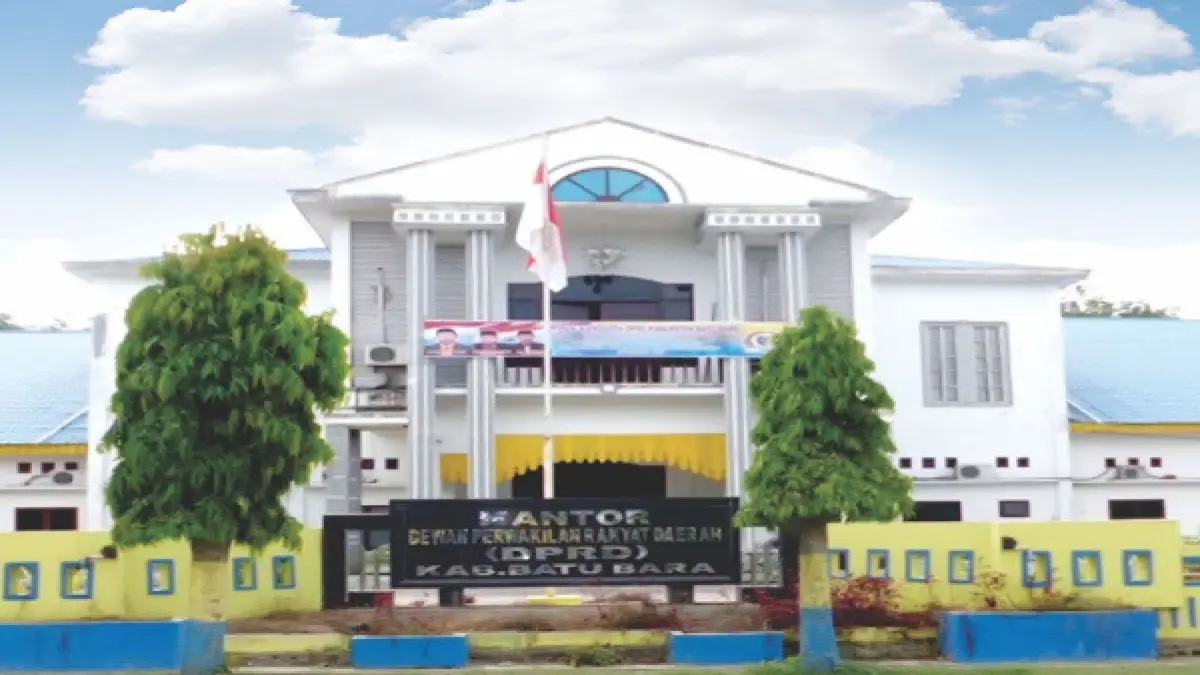 Gedung DPRD Batubara.(Dok Liberti H Haloho/Sumut Pos)