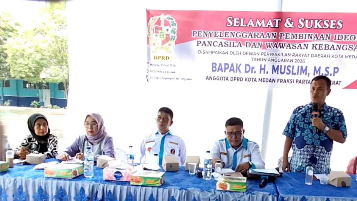 WAWASAN: Anggota DPRD Kota Medan, Dr H Muslim M.S.P saat menggelar Pembinaan Ideologi Pancasila dan Wawasan Kebangsaan di Kelurahan Tangkahan, Medan Labuhan, Minggu (31/5/2026). (Dok: Tim H Muslim Harahap)
