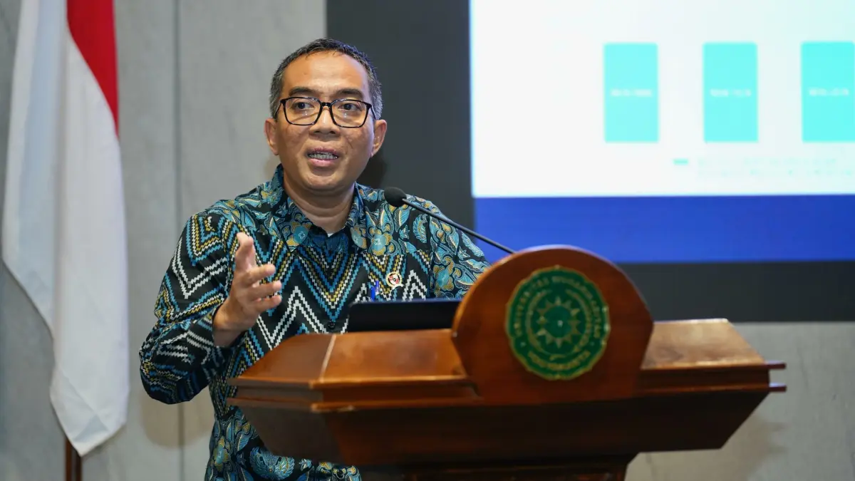 Mendiktisaintek Brian Yuliarto.(umy.acc)