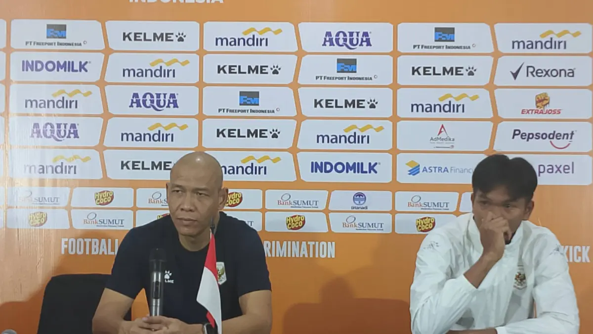 Pelatih kepala Timnas Indonesia U-19, Nova Arianto.(Dok : Ihsan Syahreza/Sumut Pos)
