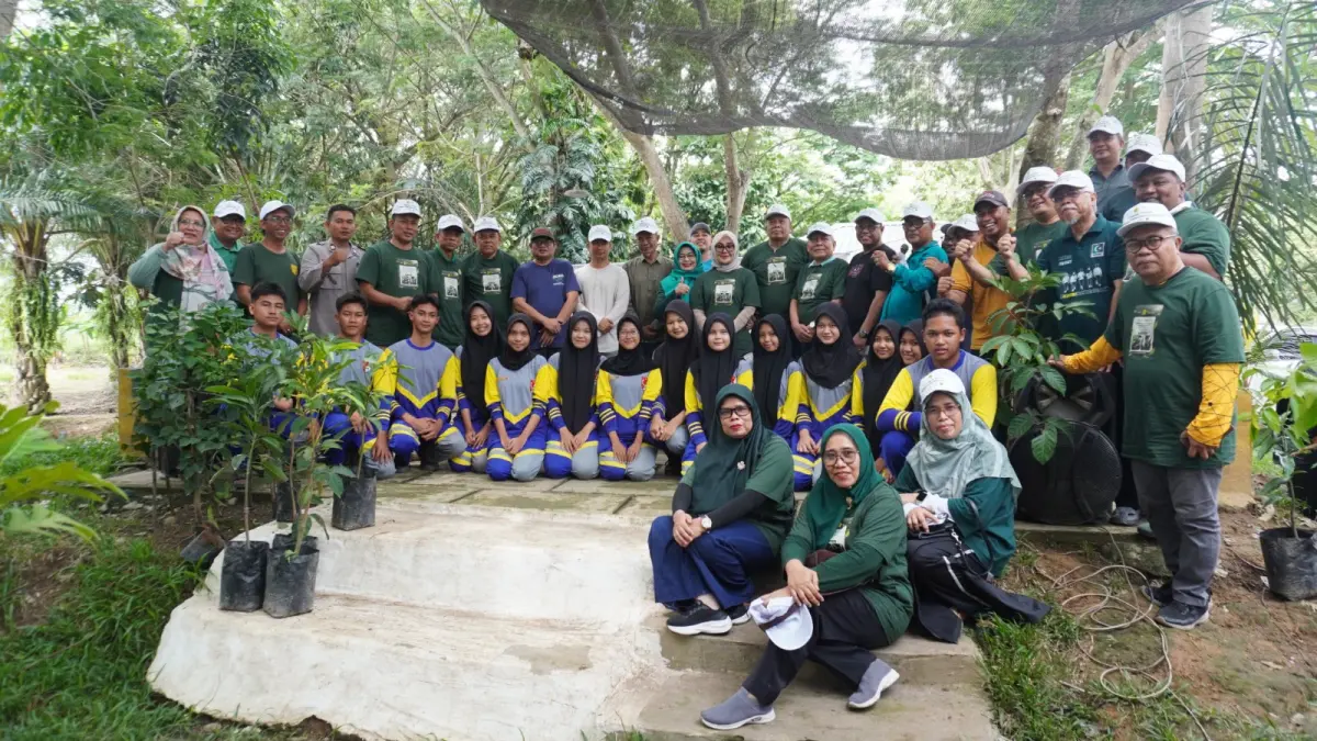 1.000 Pohon Khas Melayu Ditanam di Bantaran Sungai Deli, Senjata Baru Medan Hadapi Krisis Iklim.