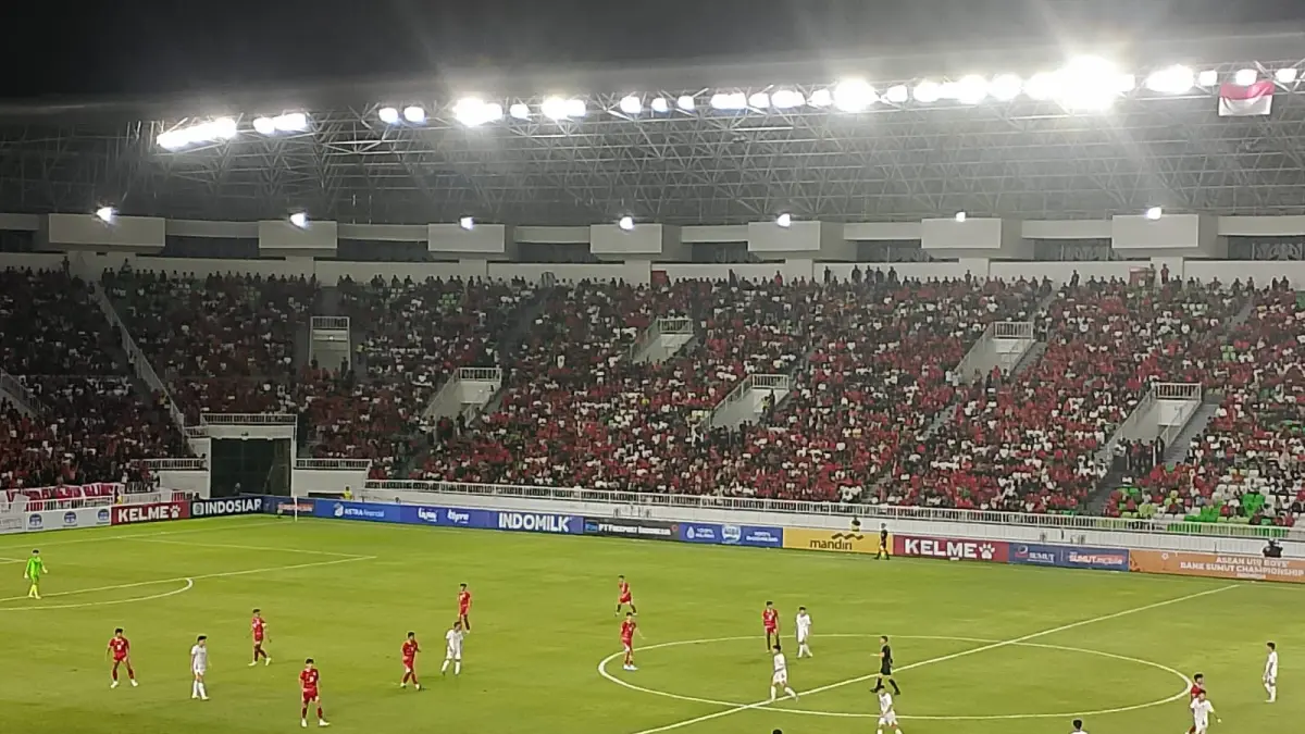 Timnas Indonesia U-19 memastikan langkah ke babak semifinal Piala AFF U-19 2026 setelah menundukkan Vietnam U-19 dengan skor 2-1 pada laga terakhir Grup A yang berlangsung di Stadion Utama Sumatera Utara, Minggu (7/6/2026).(Dokumentasi Ihsan Syahreza/ Sumut Pos)