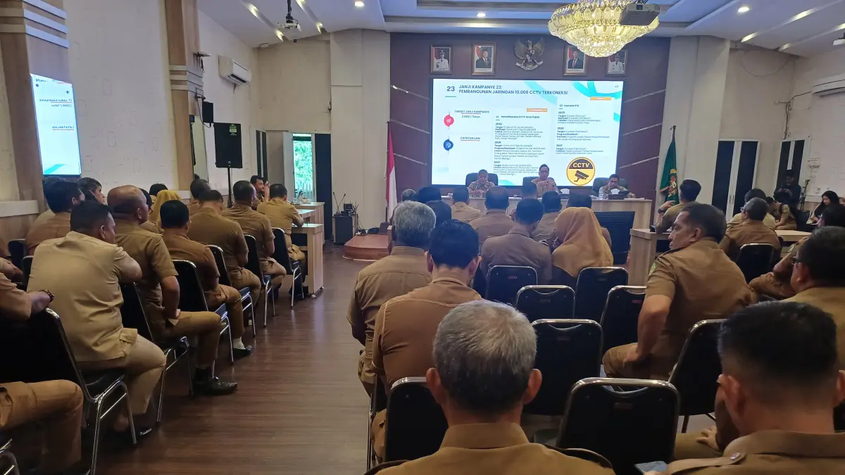 EVALUASI: Suasana Rapat Evaluasi Capaian Kerja Janji Kampanye Wali Kota dan Wakil Wali Kota Medan di Balai Kota Medan, Senin (8/6/2026). (Dok: Markus Pasaribu/Sumut Pos) 
