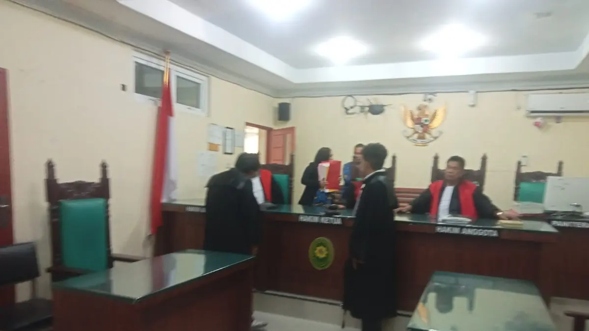  Sidang perkara Roni Paslani di PN Lubukpakam. (Batara/Sumut Pos)