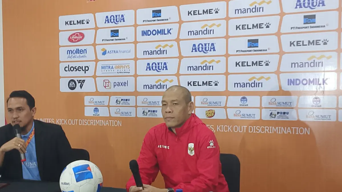 Pelatih Timnas Indonesia U-19, Nova Arianto. (Dok : Ihsan Syahreza/Sumut Pos)
