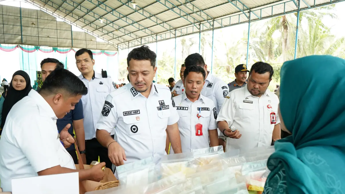 Tim Monitoring Tim Penggerak Pemberdayaan dan Kesejahteraan Keluarga (TP PKK) Provinsi Sumatera Utara di Desa Gunung Tua Tonga, Kecamatan Padang Bolak. (Mitra Harahap/Sumut Pos)
