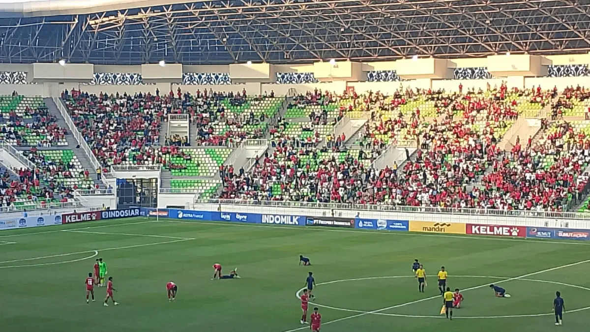 KETIGA : Timnas Indonesia U-19 meraih saat melawan Kamboja di ASEAN U-19 Championship 2026 di Stadion Utama Sumatera Utara, Sabtu (13/6/2026).(Dok : Ihsan Syahreza/Sumut Pos)
