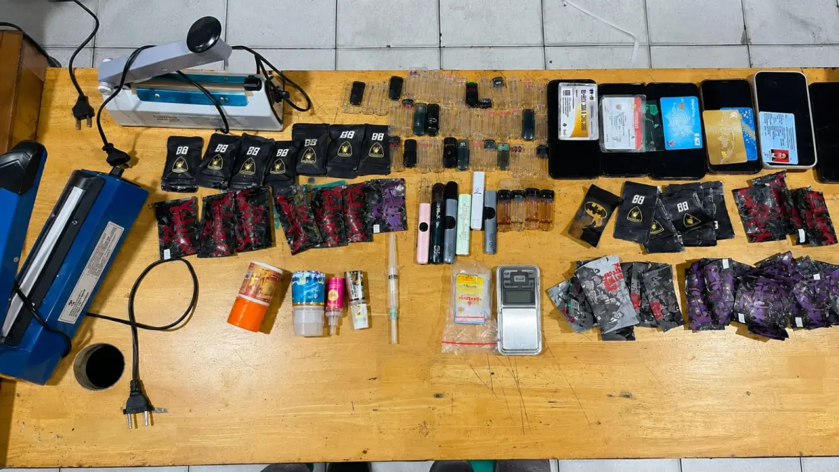 POD GETAR: Barang bukti Pod Getar mengandung narkotika dan peralatan produksi yang disita Polrestabes Medan dalam pengungkapan home industri narkoba di Sunggal, Kamis (18/6/2026). (Dok: Polrestabes Medan)