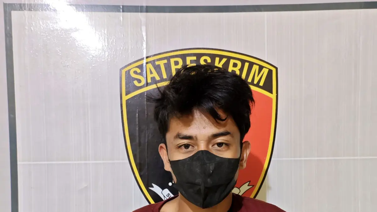 
Tersangka curat besi tower telekomunikasi di Kelurahan Payaroba, Binjai Barat. (Humas Polres Binjai/Sumut Pos)