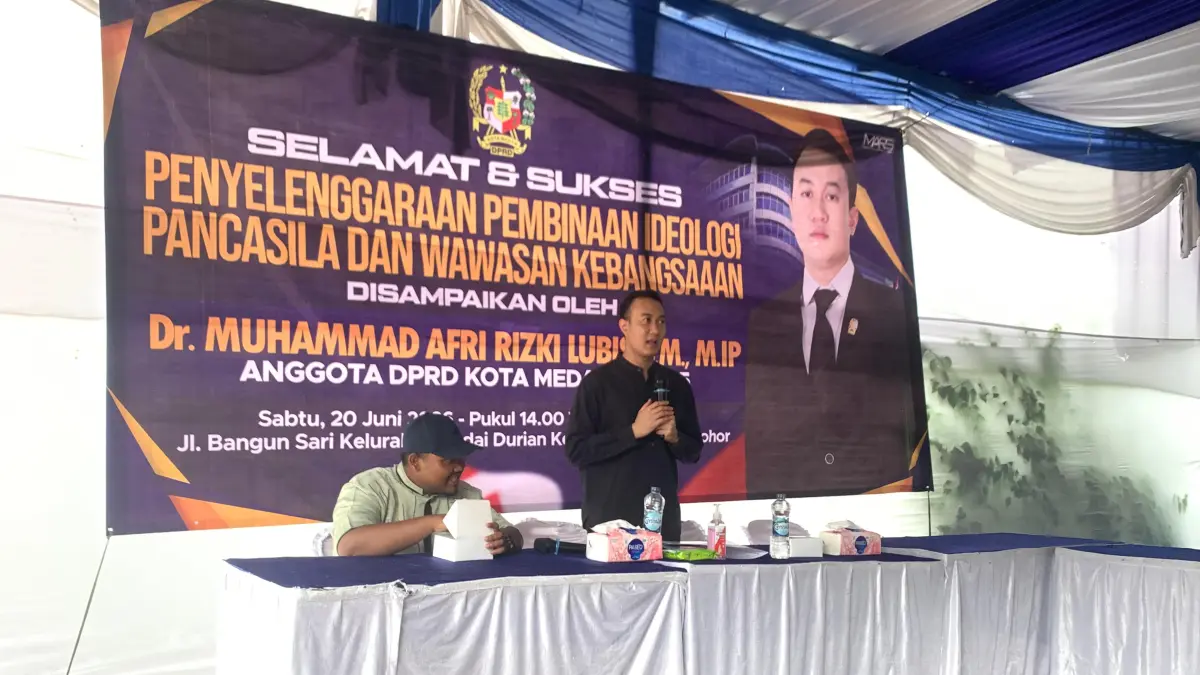 PANCASILA: Anggota DPRD Medan, M Rizki Lubis saat menggelar Penyebarluasan Ideologi Pancasila dan Wawasan Kebangsaan di Jalan Bangun Sari, Kelurahan Kedai Durian, Kecamatan Medan Johor, Sabtu (20/6/2026) sore. (Dok: Tim M Rizki Lubis)