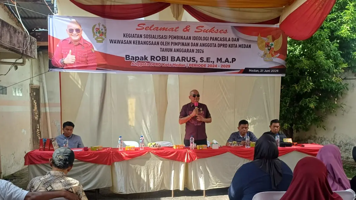 Ketua Fraksi PDI-P DPRD Medan, Robi Barus SE M.AP menggelar kegiatan Pembinaan Ideologi Pancasila dan Wawasan Kebangsaan di Medan Petisah, Minggu (21/6/2026). (Markus Pasaribu/Sumut Pos)