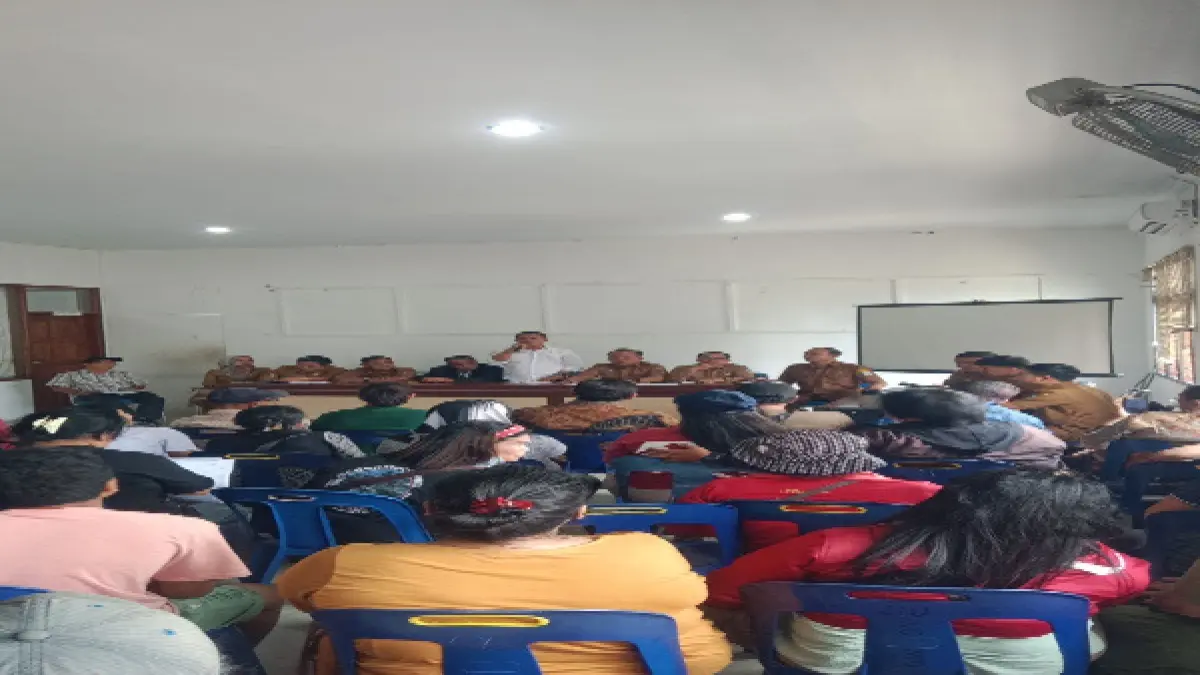 Suasana pertemuan Pemko Pematangsiantar dengan para pedagang korban kebakaran. (Pra Evasi/Sumut Pos)