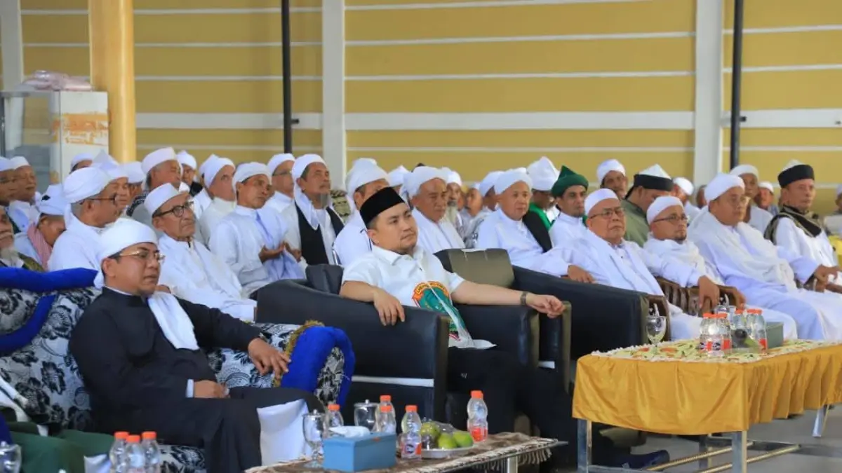  Silaturahim Mursyid Naqsyabandiyah se-Labuhanbatu Raya, Bupati Labura Harapkan Kemajuan dan Keberkahan Daerah. (istimewa/Sumut Pos )