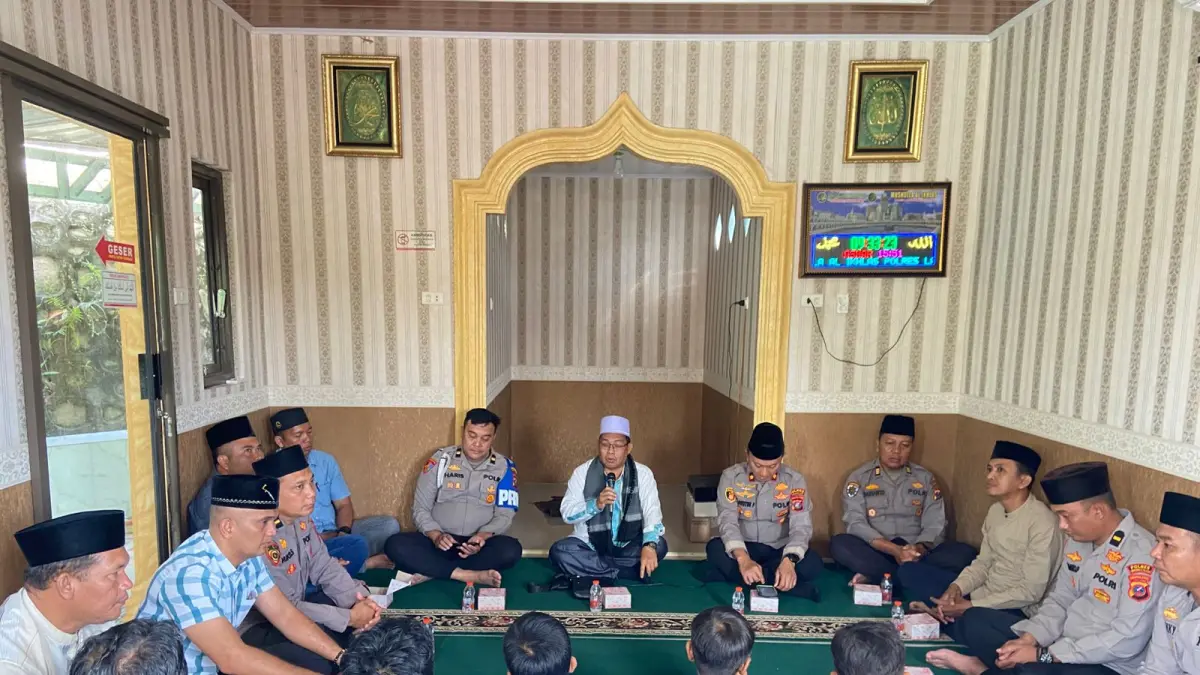Kegiatan Pembinaan Rohani dan Mental (Binrohtal) yang digelar Polres Labusel bagi personel beragama Islam dan Nasrani, Kamis, 25 Juni 2026. (Humas Polres Labusel)