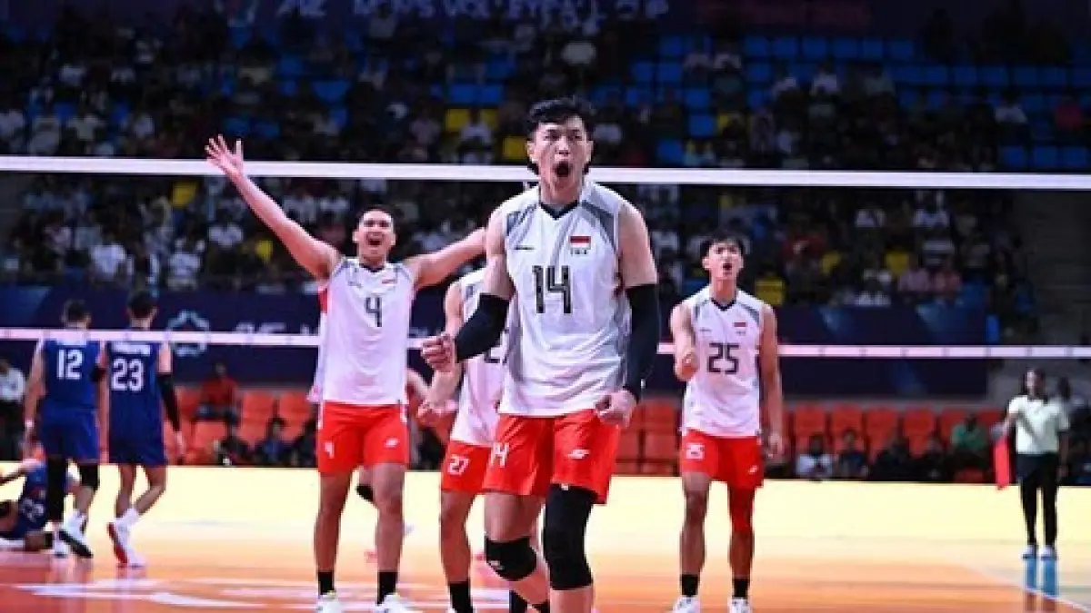 SELEBRASI: Timas voli putra Indonesia selebrasi usai mengalahkan Oman di penyisihan grup AVC Men