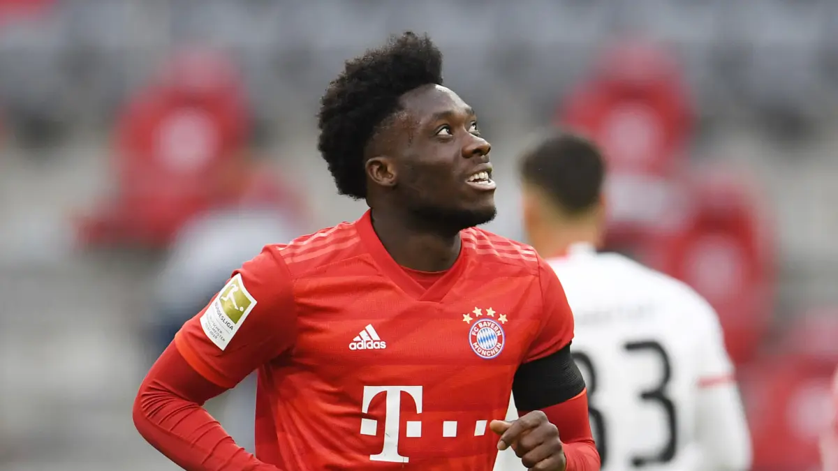 Alphonso Davies dipastikan absen saat laga kontra Bosnia dan Herzegovina.(sports)