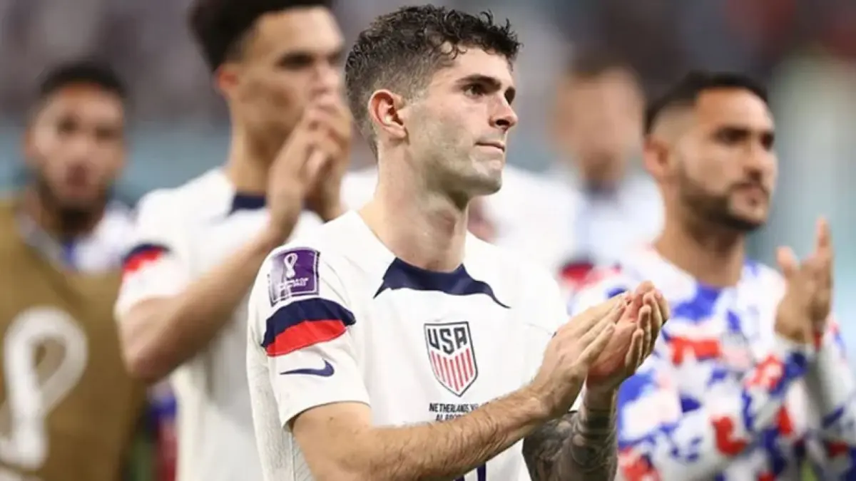 Wide attacker Amerika Serikat yang membela AC Milan, Christian Pulisic (foto kiri), dan gelandang serang Belgia Kevin De Bruyne asal SSC Napoli, akan berhadapan dalam babak 16 besar Piala Dunia 2026. (ucvradio)