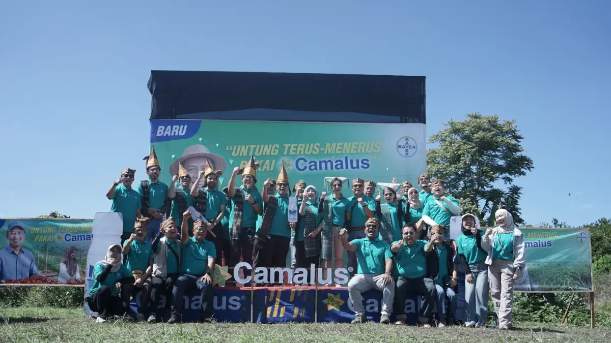 PELUNCURAN: Tim Bayer Indonesia saat peluncuran Camalus di Desa Mardinding, Kabupaten Simalungun, Sumatra Utara, Seni (6/7/2026). (Dok Bayer)