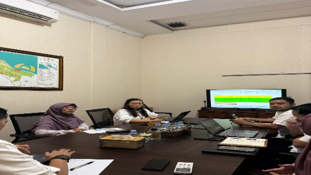 Kepala Kantor Pertanahan (Kakan) BPN Perwakilan Kabupaten Batu Bara Febby Richard Immnuel L Tobing diwakili  Pejabat Perwakilan BPN Batubara  Hamdani Azmi, S.H., M.H rapat koordinasi percepatan pencapaian target SHAT PTSL Tahun 2026, Selasa (7/6/2026) di ruang kerja BPN Batubara. (Foto iberti H Haloho/Sumut Pos)