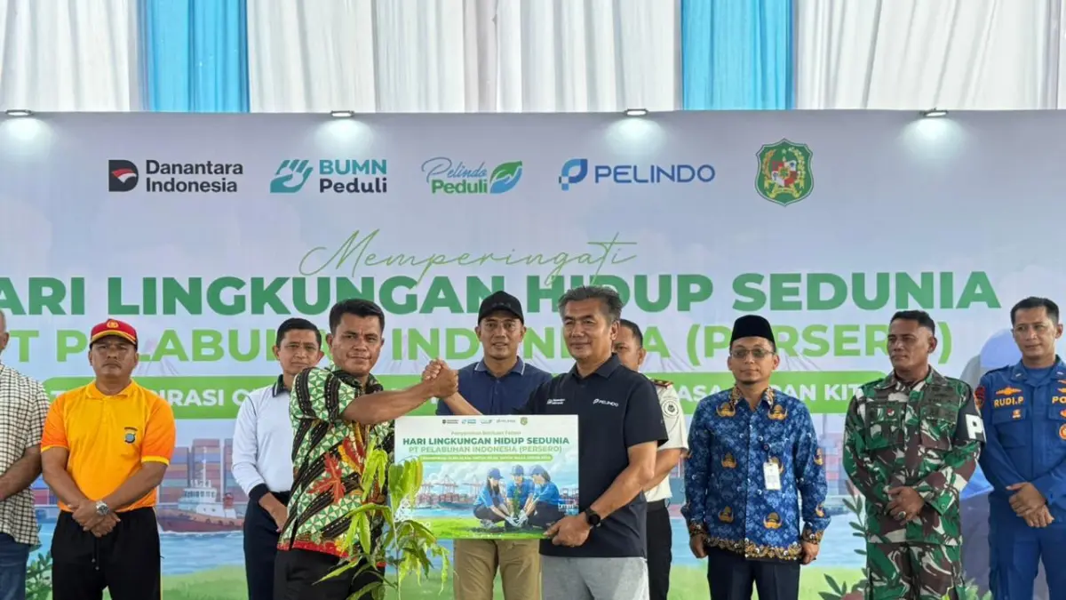 TANAM: PT Pelabuhan Indonesia (Persero) Regional 1 memperingati Hari Lingkungan Hidup Tahun 2026, Pelindo Regional 1 melaksanakan kegiatan penanaman sebanyak 2.500 pohon di sejumlah titik di kawasan Belawan. (Dok : Pelindo Regional 1)