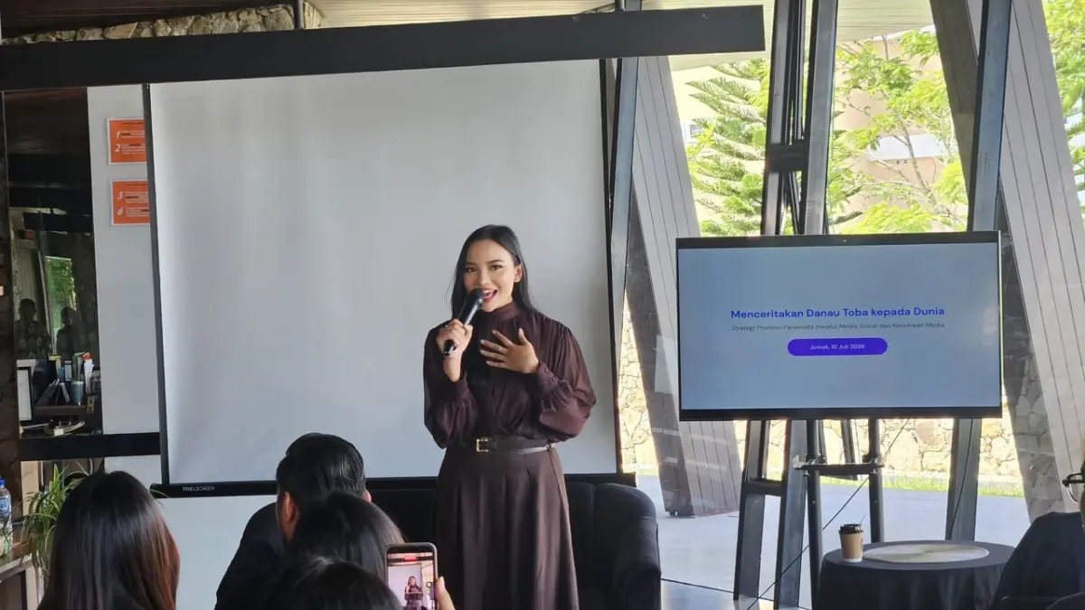 Viera Lovienta, Putri Indonesia Sumatera Barat 2022, praktisi komunikasi, sekaligus alumnus Cardiff University berbagi pandangan dalam&nbsp;
pelatihan peningkatan kapasitas komunikasi bagi jajaran internal BPODT Jumat (10/7/2026). &nbsp;Foto : BPODT