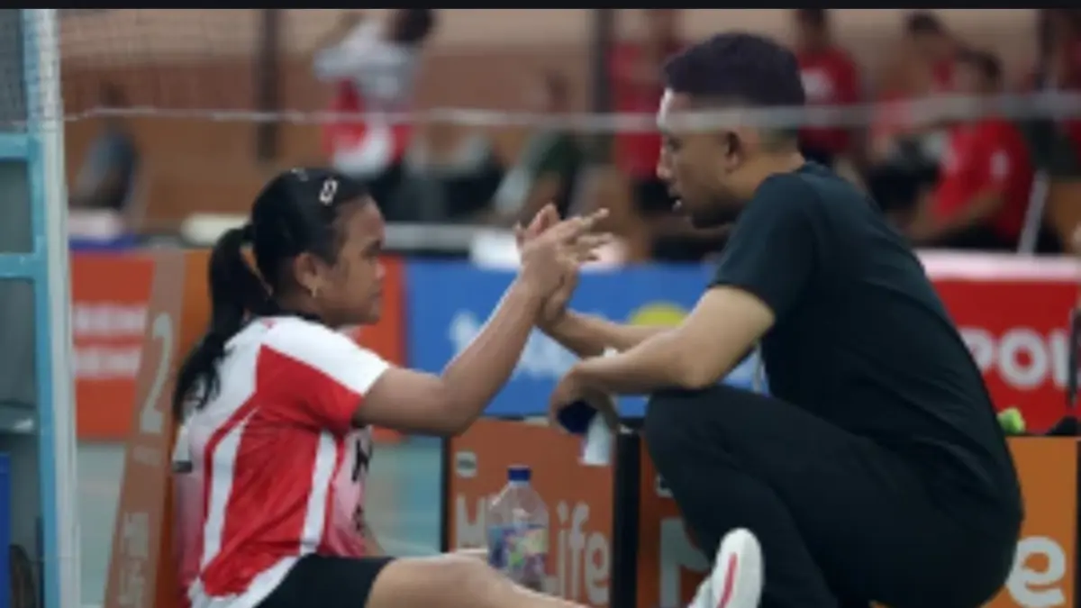 CEDERA: Pertandingan semifinal Audisi Umum PB Djarum 2026, Sabtu (11/7).- Pekanbaru yang sengit bagi Sahelma Hafsa Nurfa. Ia menolak menyerah meski menahan sakit cedera pergelangan kaki. Kegigihannya berbuah kemenangan yang sepadan. (Dok: PB Djarum)