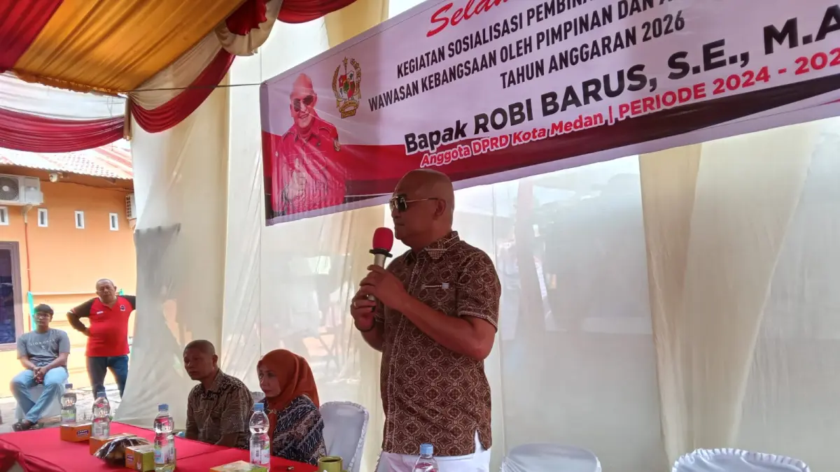PEMBINAAN: Ketua Fraksi PDI-P DPRD Medan, Robi Barus menggelar kegiatan Pembinaan Ideologi Pancasila dan Wawasan Kebangsaan di Kecamatan Medan Barat, Sabtu (11/7/2026). (Dok: Tim Robi Barus)