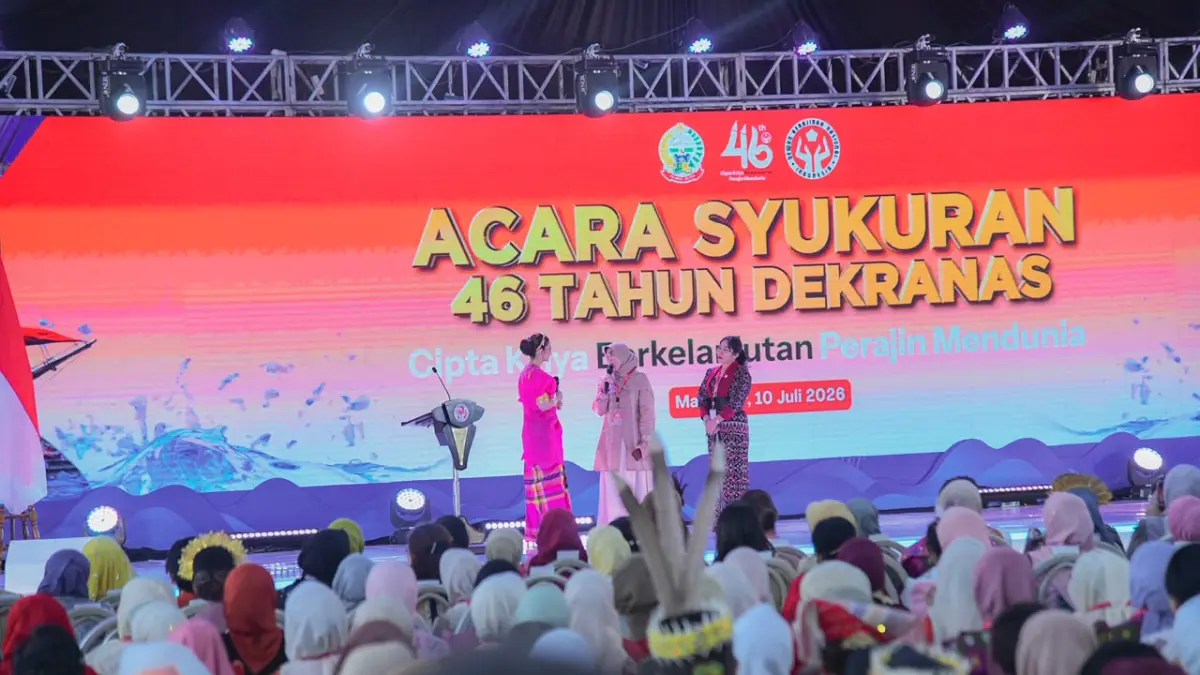 Ketua Dekranasada Batubara, Henny Heridawaty Baharuddin didampingi Wakil Ketua Dekranasda Kabupaten Batu Bara, Leli Syafrizal, saat hadiri  puncak peringatan HUT ke 46,   Dewan Kerajinan Nasional (Dekranas)  digelar di Trans Studio Mall (TSM) Makassar, Sulawesi Selatan, Sabtu (11/7/2026). ( Dok Komimfo Batubara/Sumut Pos)