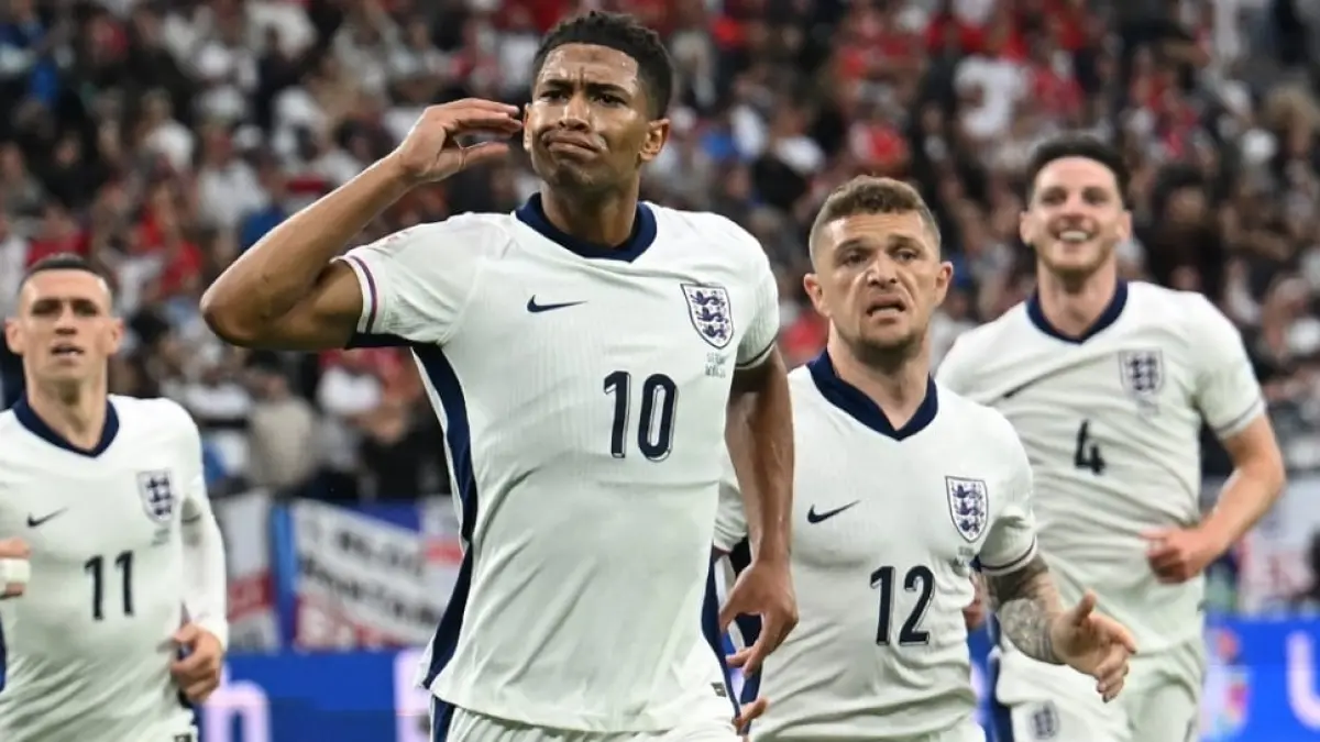 Jude Belingham antar kemenangan Timnas Inggris melaju ke babak perempat final Piala Dunia 2026 setelah menyarangkan dua gol ke gawang Norwegia. (suara.com)