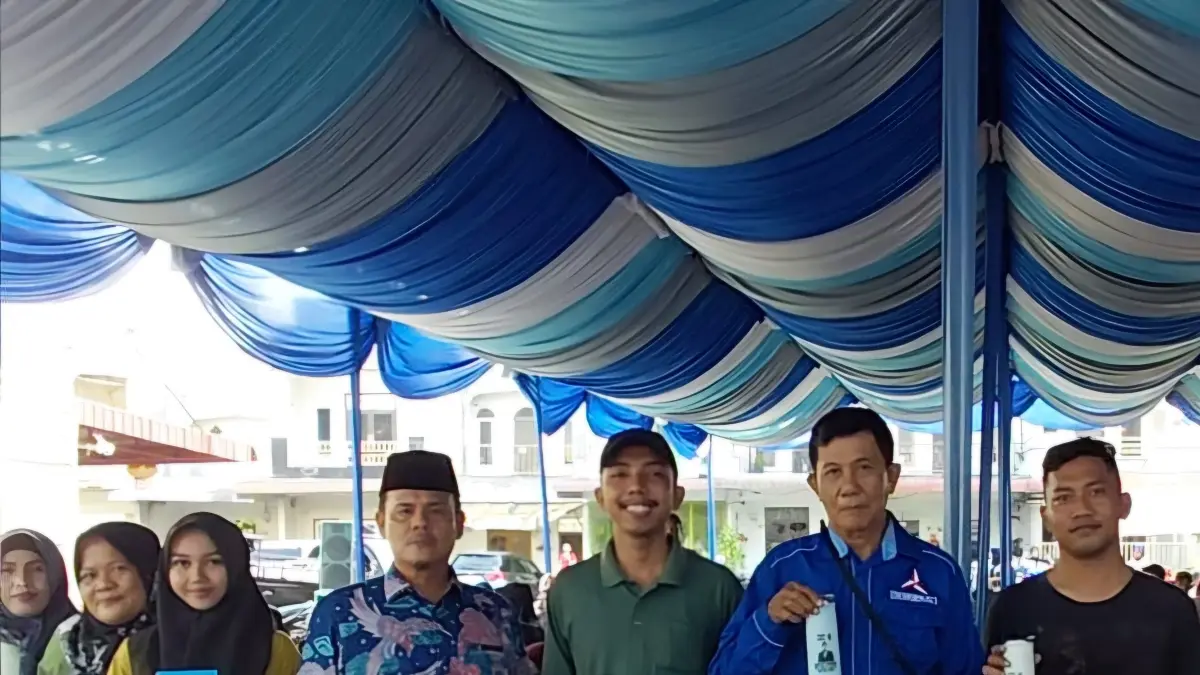 IDEOLOGI: Anggota DPRD Kota Medan Fraksi Partai Demokrat, Dr H Muslim Harahap menggelar Pembinaan Ideologi Pancasila dan Wawasan Kebangsaan di Kelurahan Martubung, Kecamatan Medan Labuhan, Minggu (12/7/2026) sore. (Dok: Markus Pasaribu/Sumut Pos) 