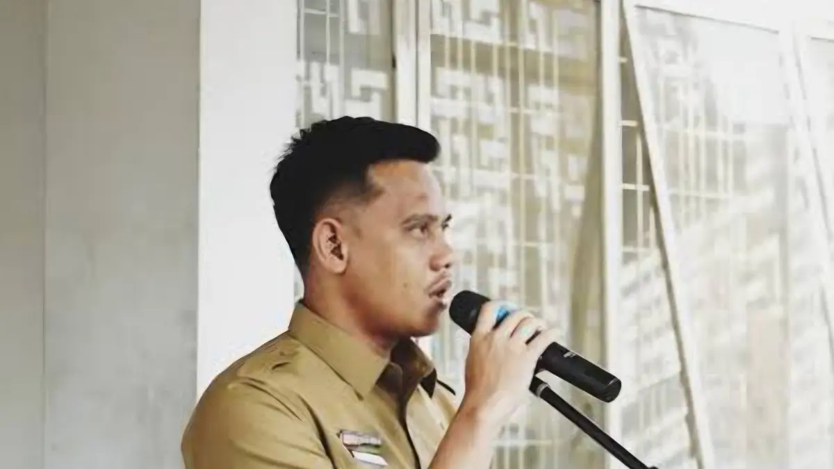 Kadis SDABMBK Kota Medan, Khairul Azmi. 
