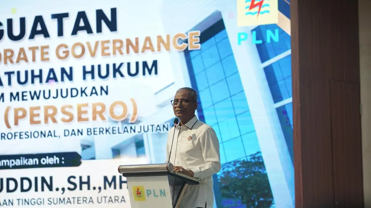 MATERI: Kepala Kejaksaan Tinggi Sumatera Utara Muhibuddin, saat menyampaikan materi Penguatan GCG dan Kepatuhan Hukum dalam mewujudkan PT PLN (Persero) yang Berintegritas, Profesional dan Berkelanjutan. (Dok: PLN)